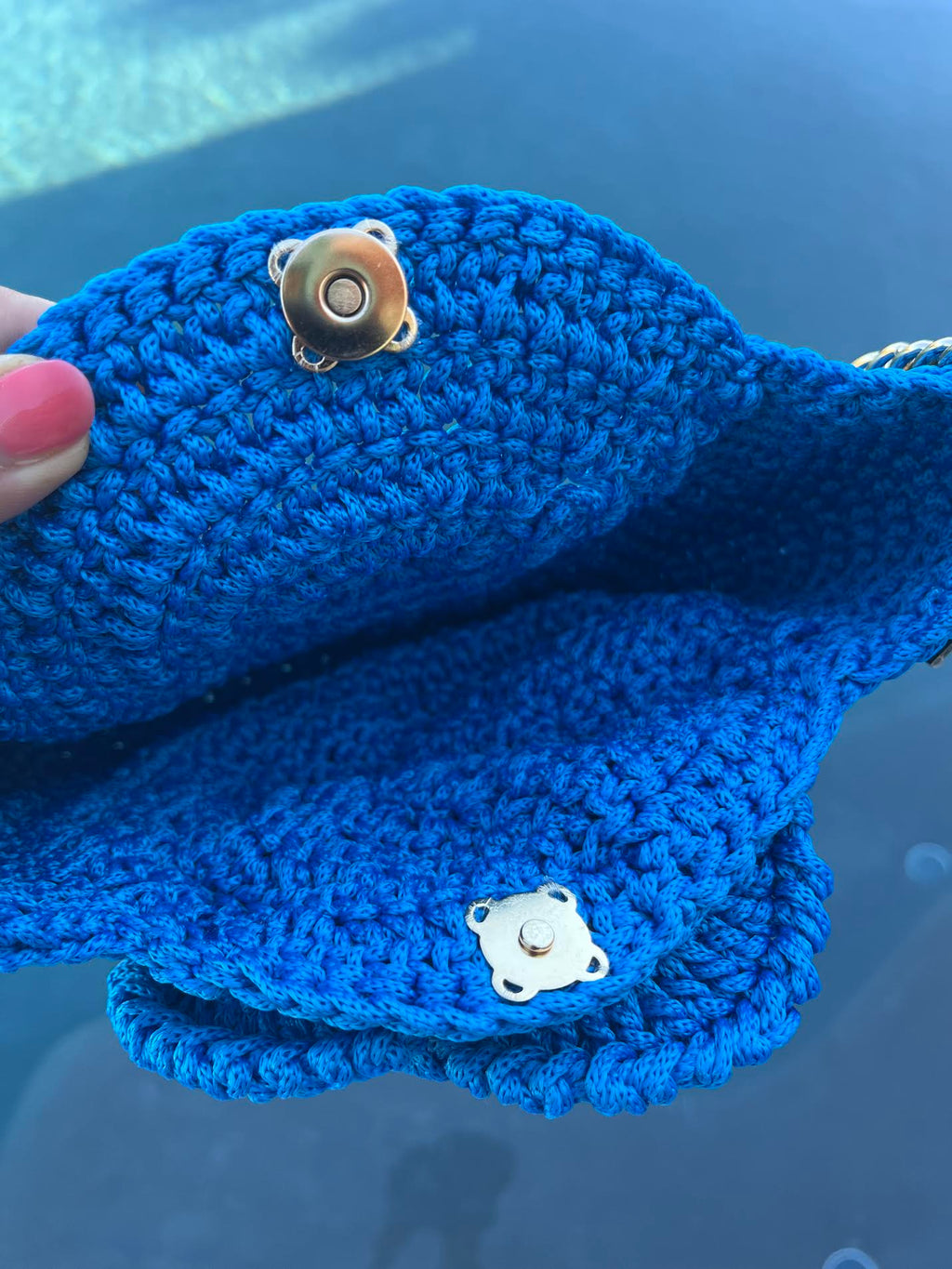 Sac fleur bleu au crochet fabrication artisanale fait main, création unique Milou & Milette Provence Méditerranée