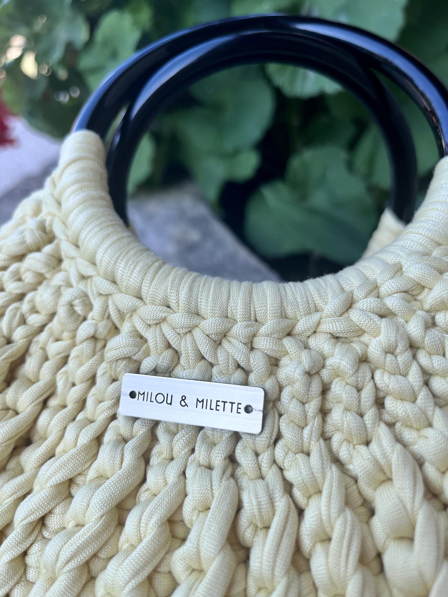 Sac au crochet Mistral jaune vanille - Fait main - Modèle unique - Milou & Milette
Etiquette laiton