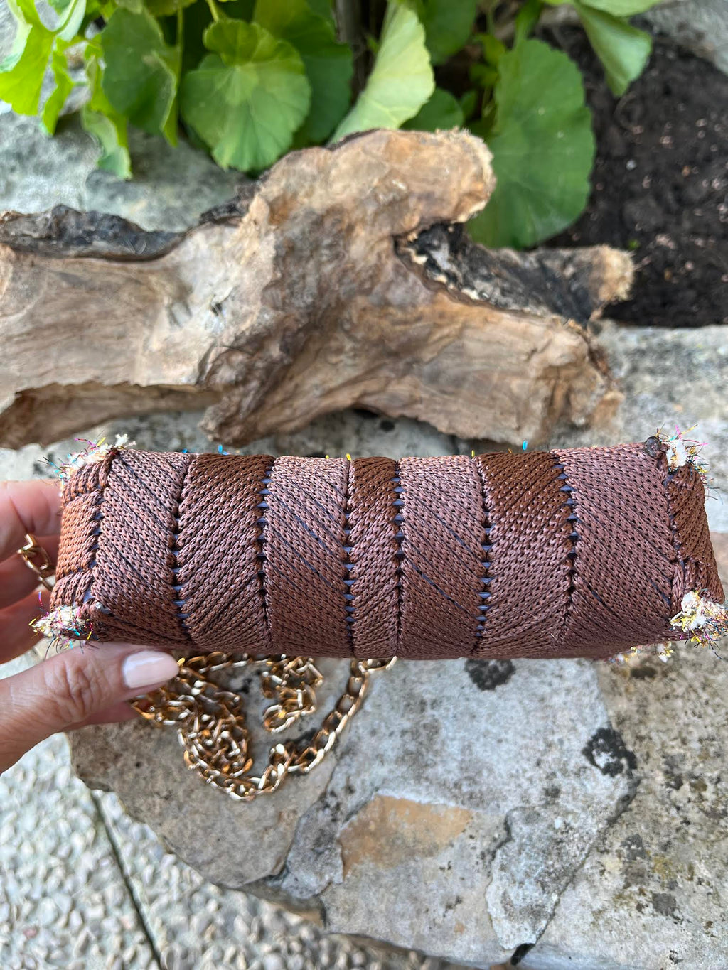 mini sac canevas fait main marron chocolat chaine dorée femme - sac chic Mistral - Milou et Milette- dessous sac