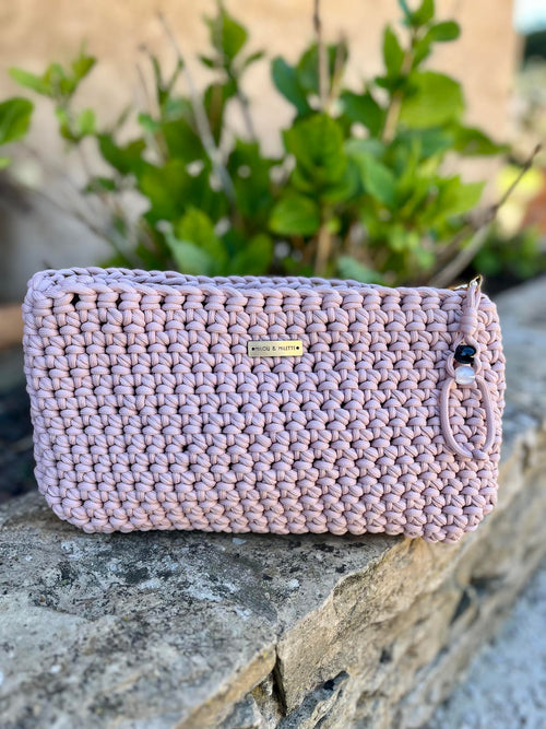 pochette crochet fait main rose poudré femme -pochette bohème Mistral - Milou et Milette