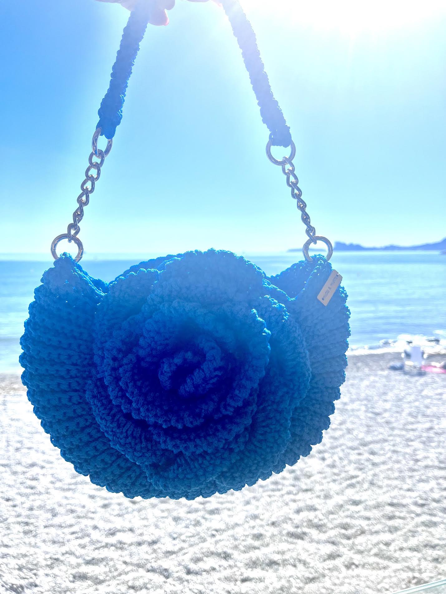 Sac fleur bleu au crochet fabrication artisanale fait main, création unique Milou & Milette Provence Méditerranée