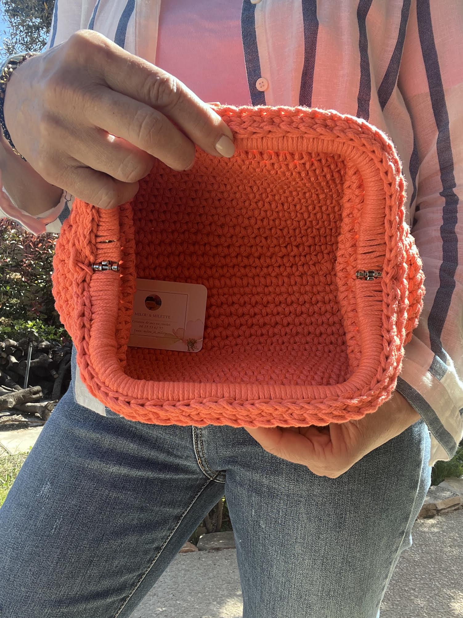 sac crochet fait main corail femme  taille M - sac bohème Riviera été - Pièce unique - Milou et Milette- intérieur