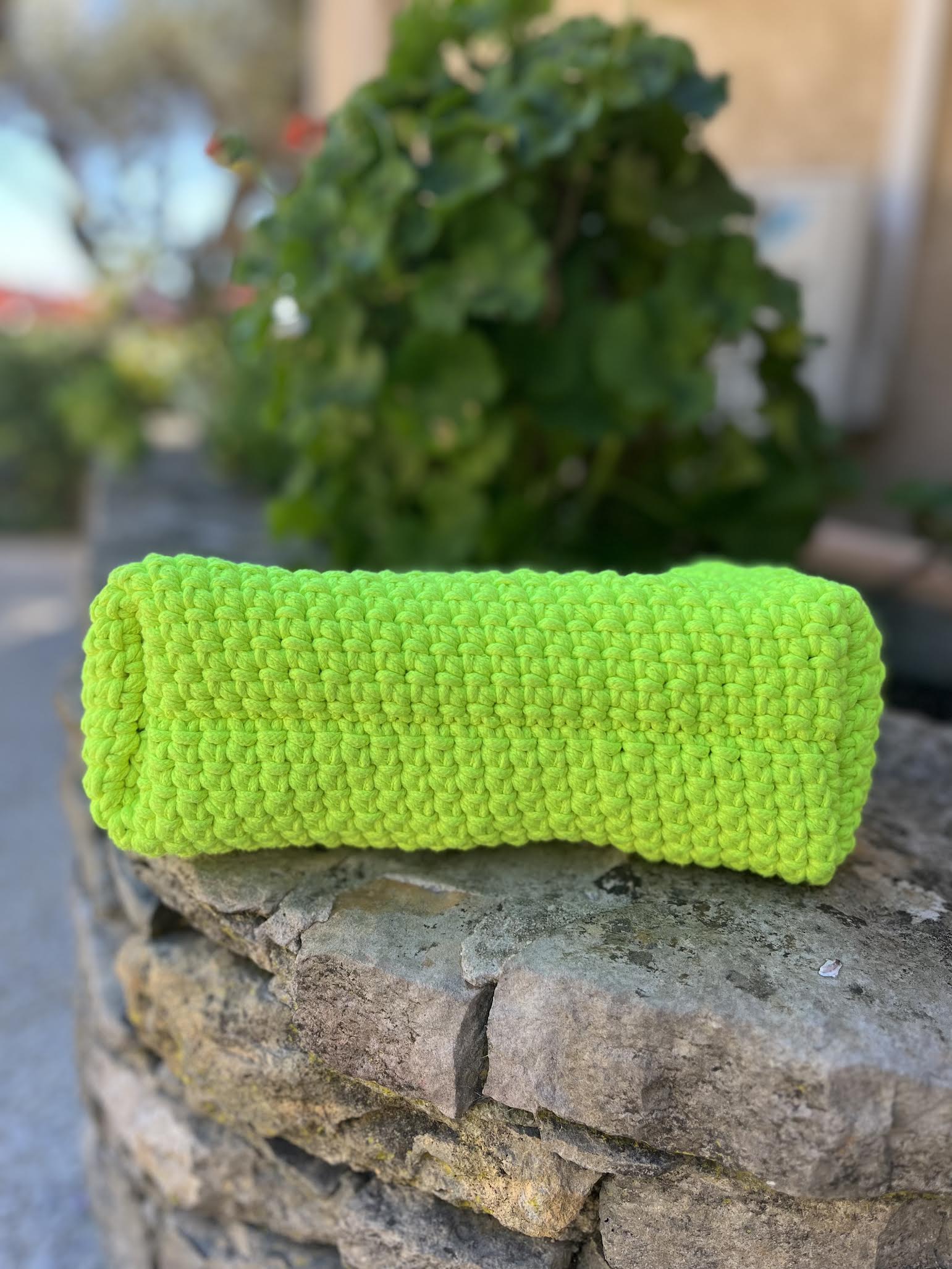 sac crochet fait main jaune néon femme - sac bohème Riviera - Milou et Milette- détail dessous