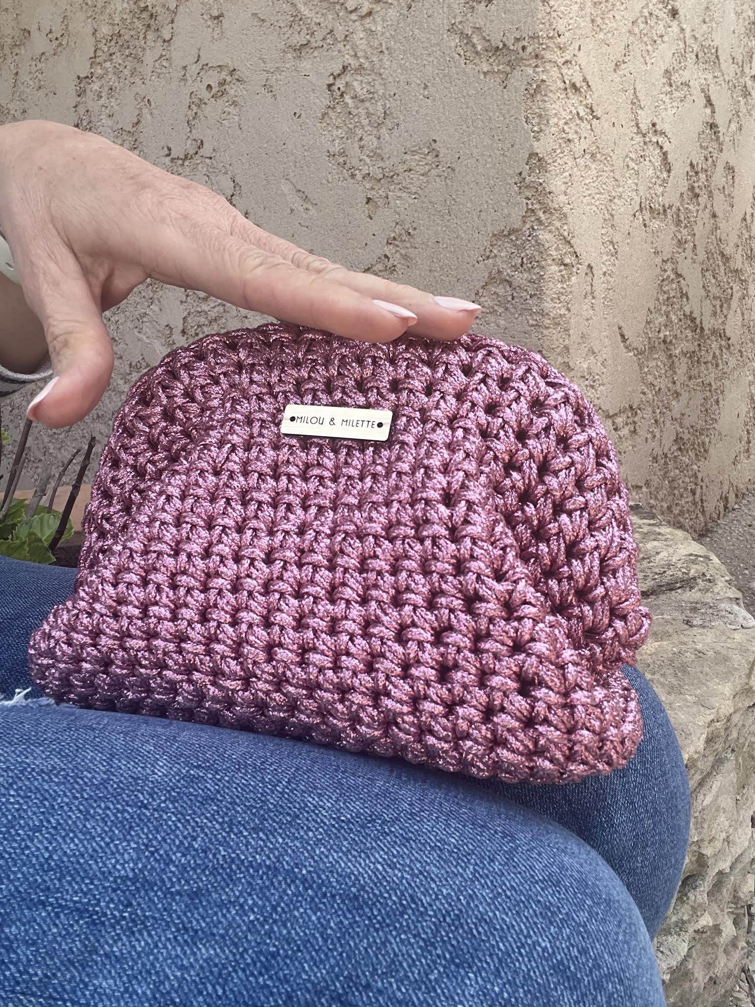 petit sac crochet fait main rose brillant femme - sac bohème Riviera - Milou et Milette