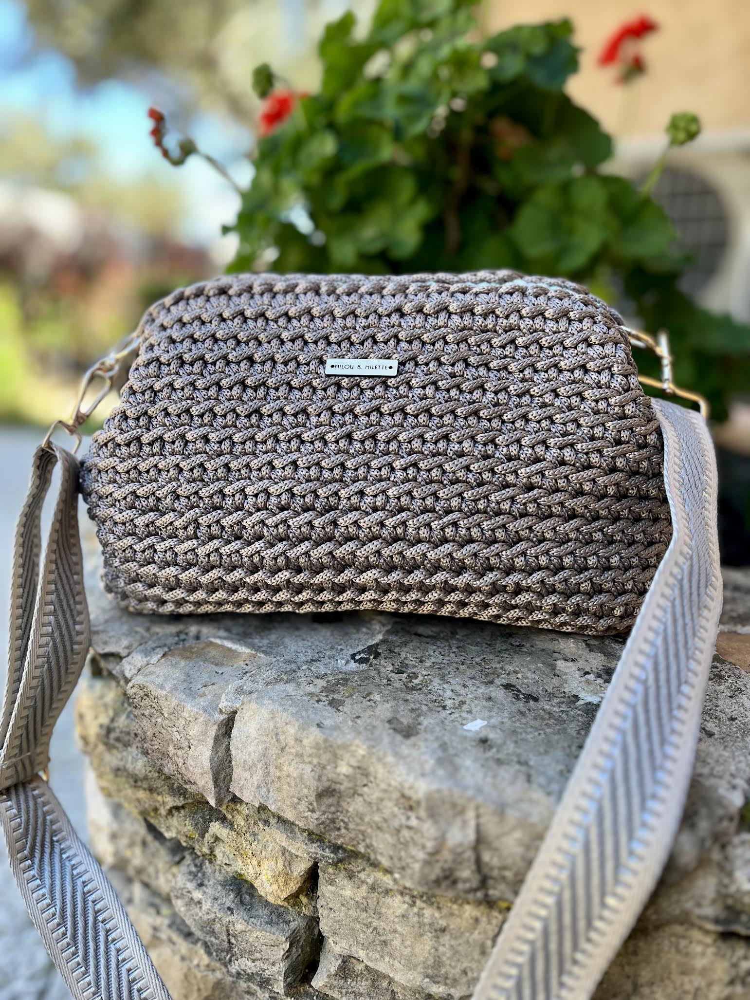 Sac crochet femme taupe - avec bandoulière - Pièce unique - Milou et Milette - fait main