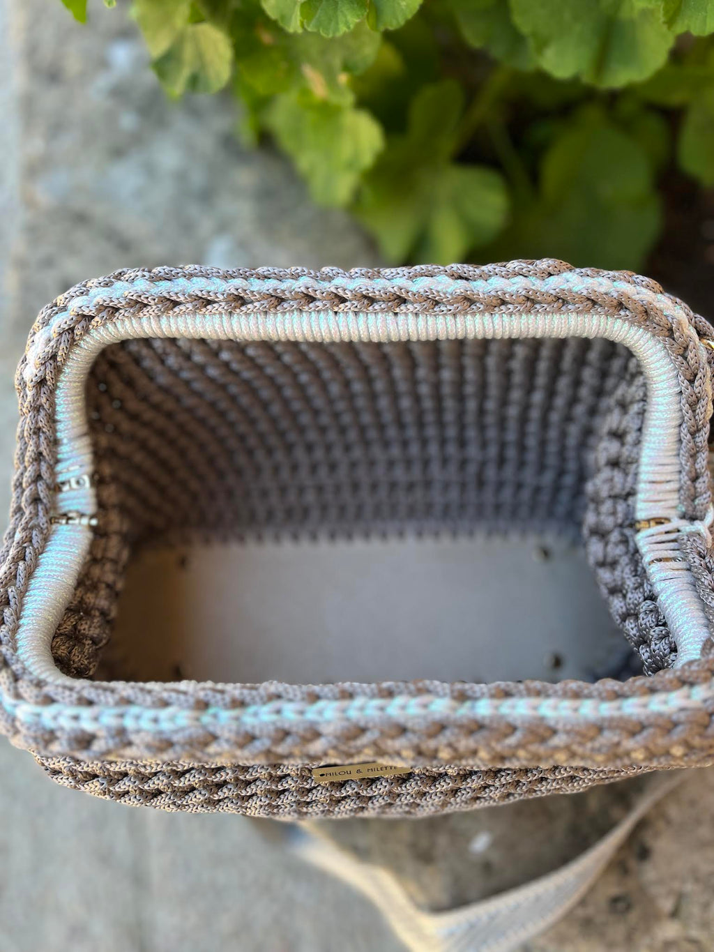 Sac Riviera - Taupe blanc nacré  -  Crochet fait main - Bandoulière incluse -Pièce unique - Milou & Milette