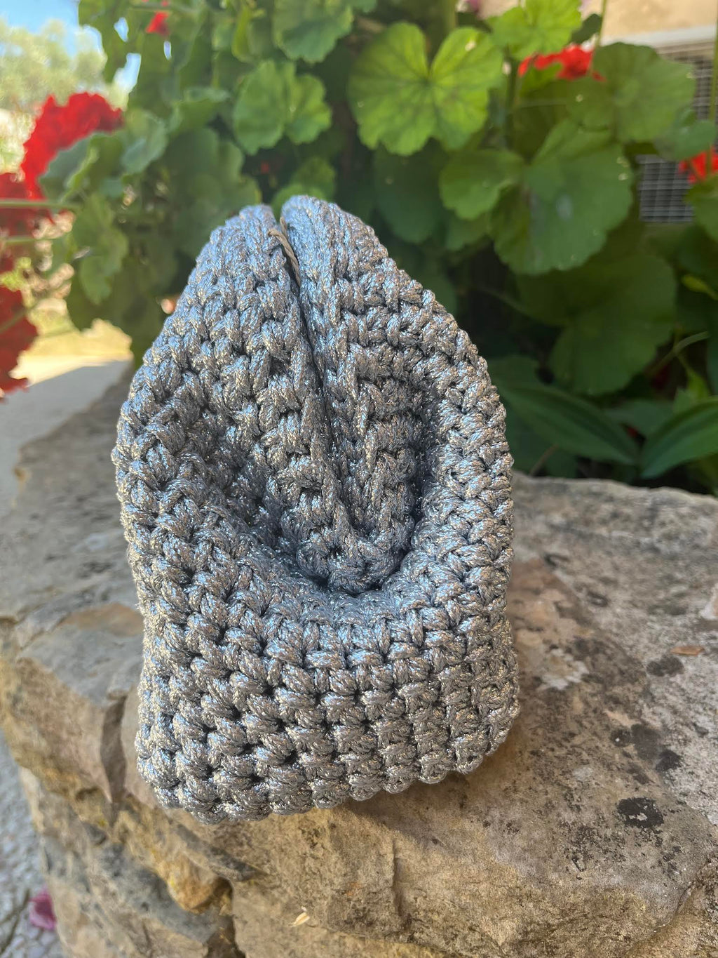 Sac à main argent- Milou & Milette- Crochet - brillant - détail côté
