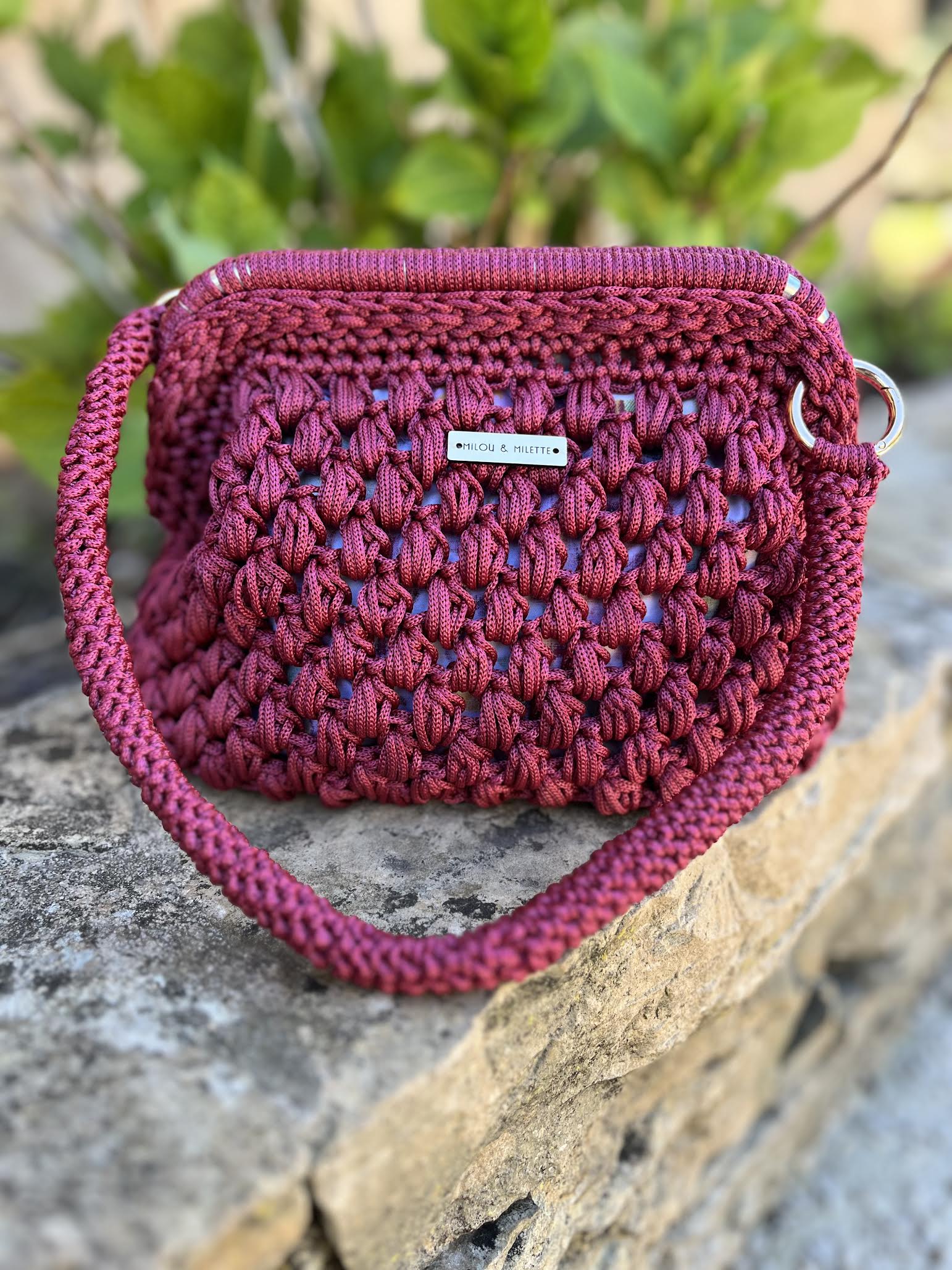 sac crochet fait main grenat femme doublure fleurie - sac bohème Riviera - Milou et Milette