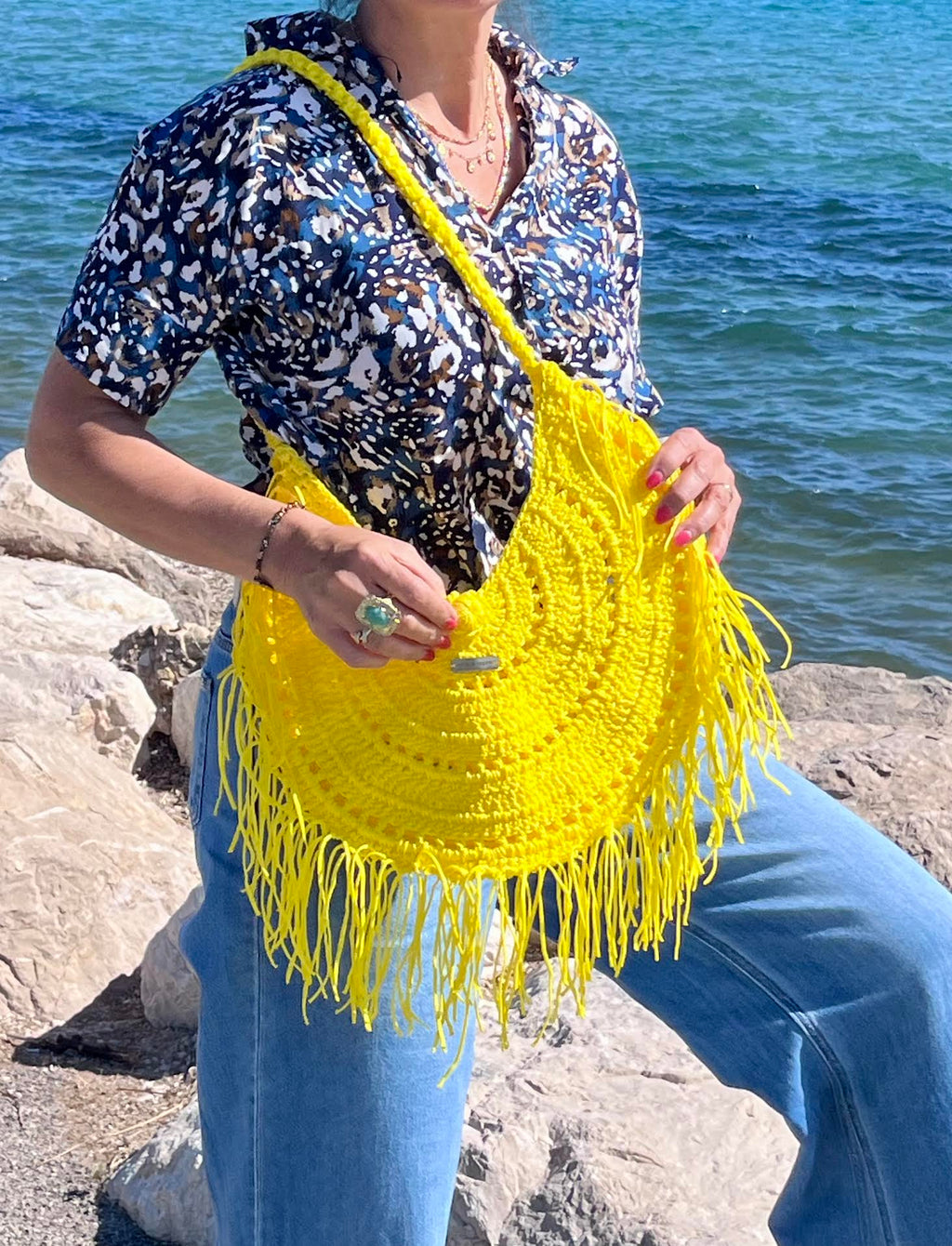 Sac crochet bohème jaune soleil à franges - pièce unique - Milou & Milette - création artisanale - Fait main en France