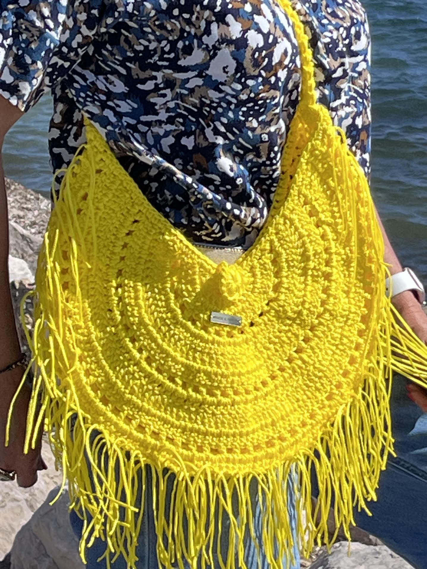 Sac crochet bohème jaune soleil à franges - pièce unique - Milou & Milette - création artisanale - Fait main en France