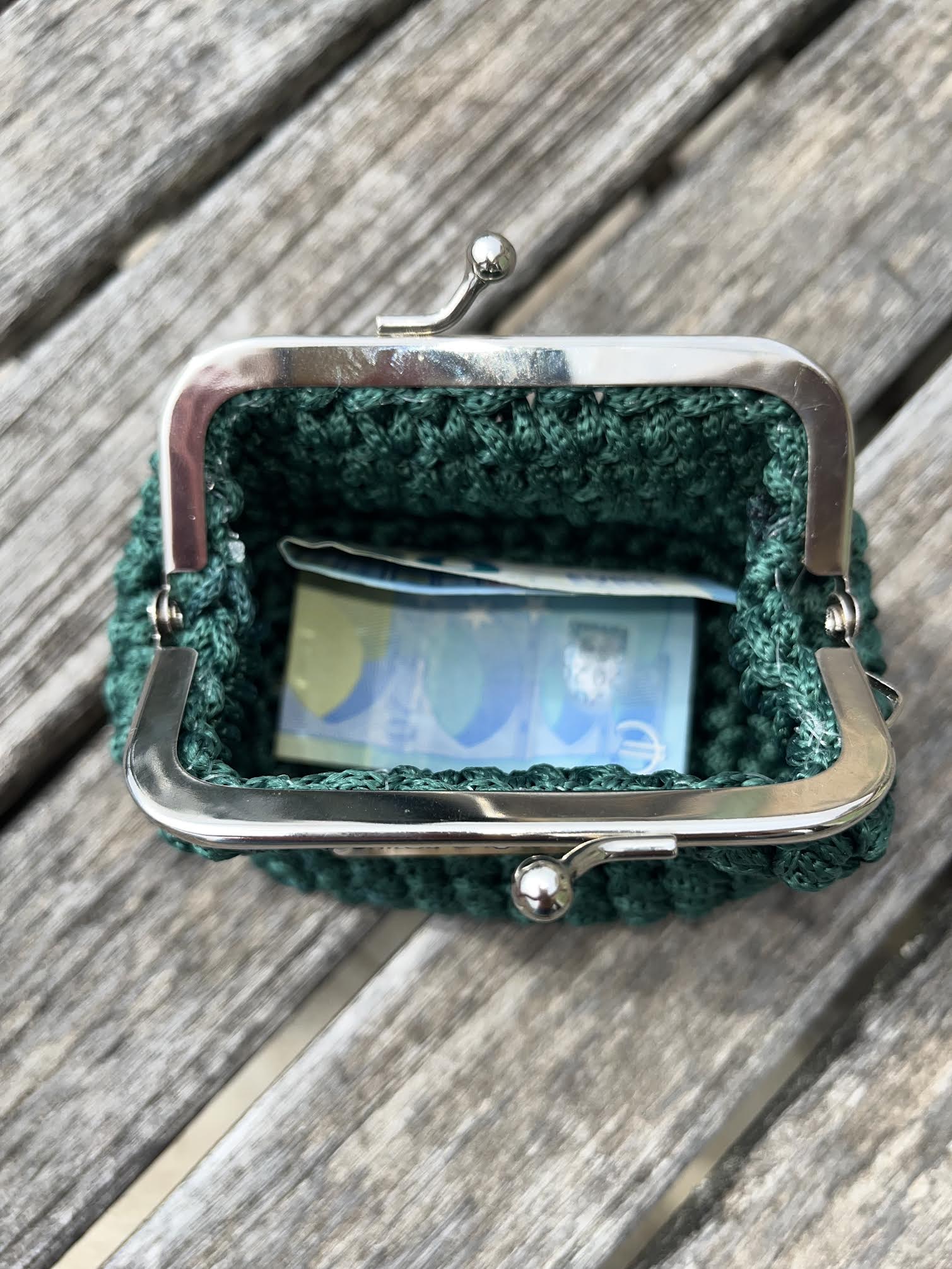cadeau femme - porte monnaie au crochet - pièce unique - Mini Riviera - Milou et Milette - couleur sable- intérieur