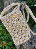 Pochette téléphone crochetée à la main- zoom