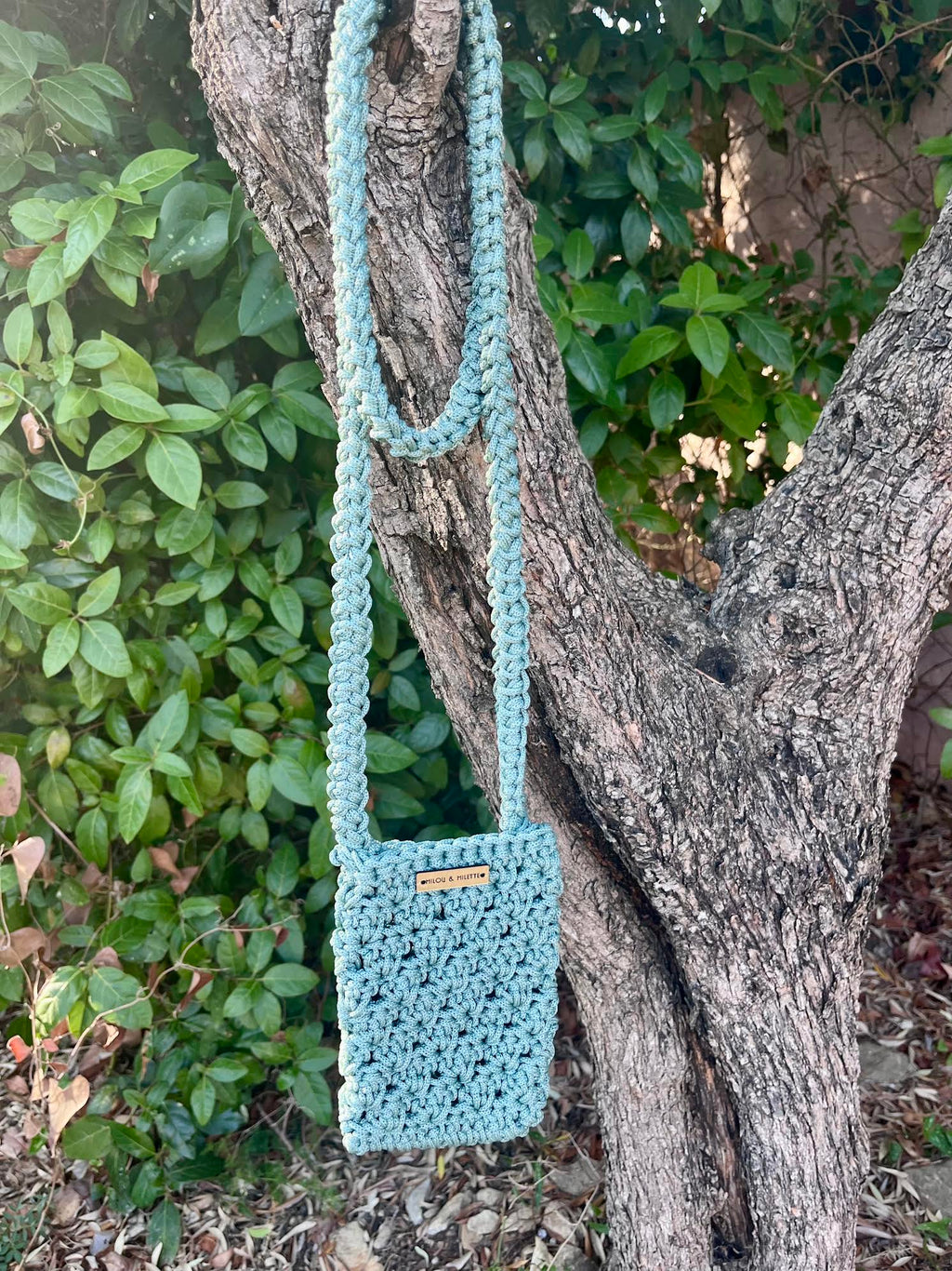 Pochette de tel vert sauge- crochet- France - Milou & Milette