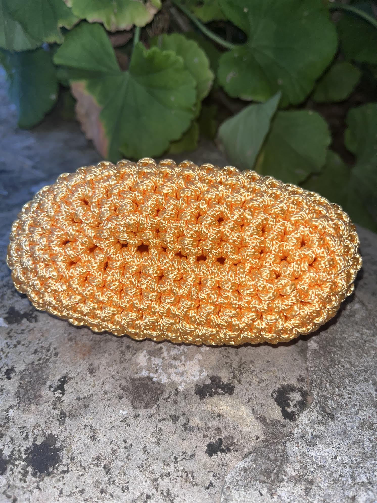 Porte monnaie crocheté à la main - Jaune mandarine - Milou & Milette - dessous