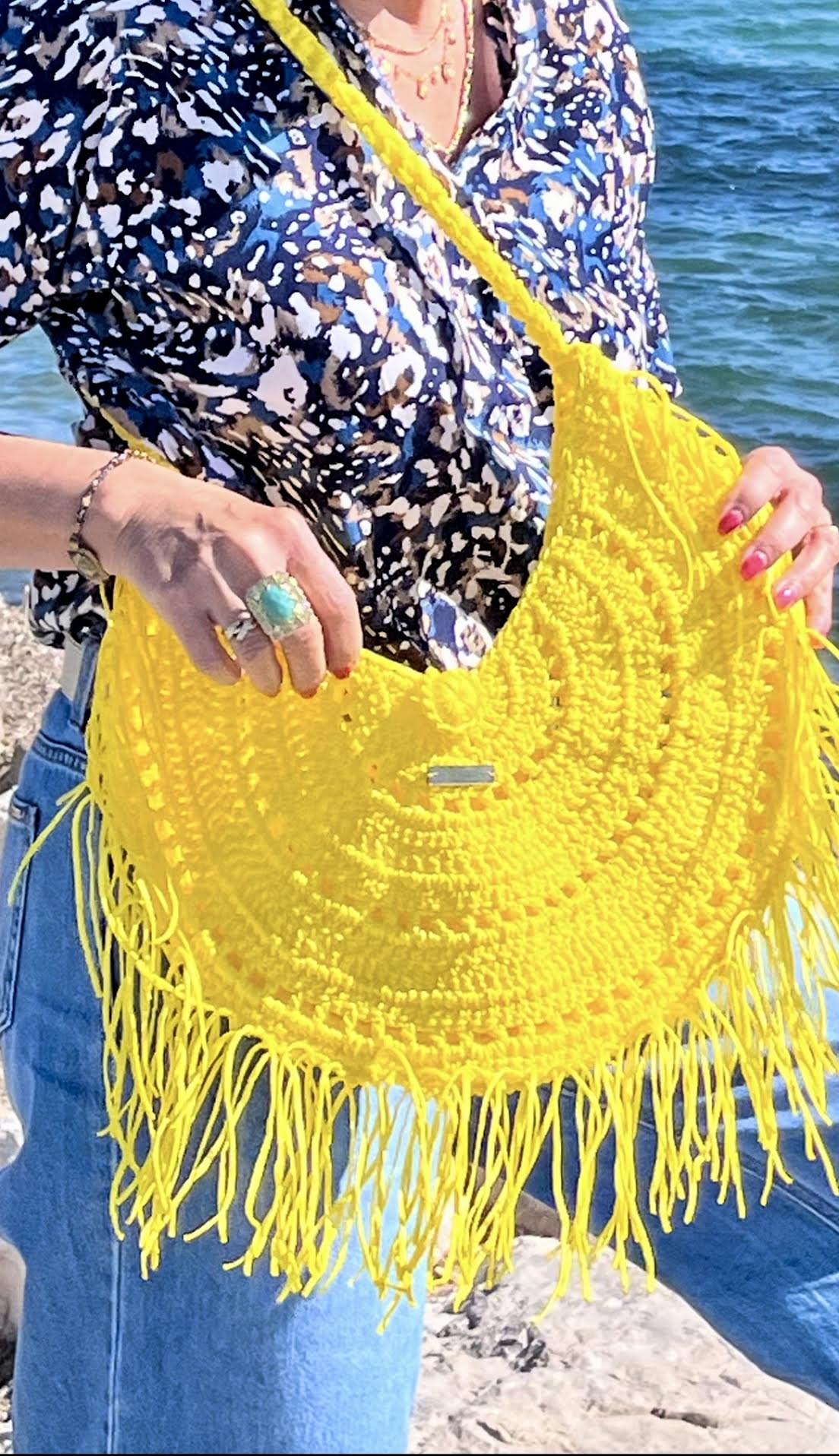 Sac crochet bohème jaune soleil à franges - pièce unique - Milou & Milette - création artisanale - Fait main en France
